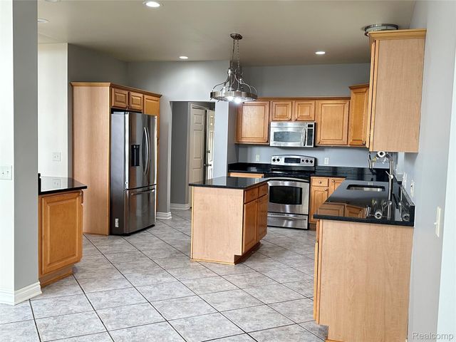 21642 Kendyl Court, Macomb Township, MI 48044