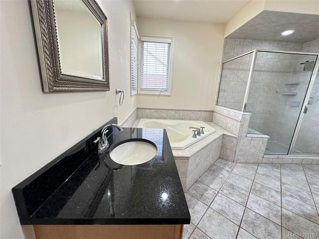 21642 Kendyl Court, Macomb Township, MI 48044