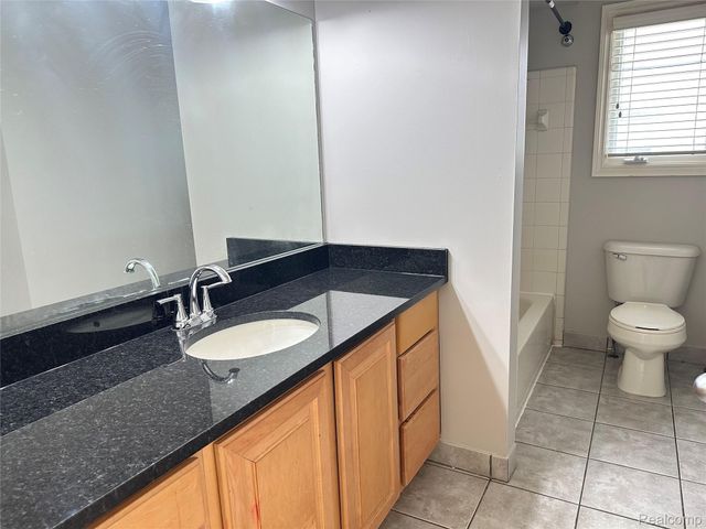 21642 Kendyl Court, Macomb Township, MI 48044