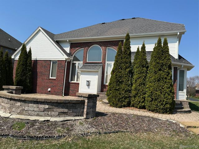 21642 Kendyl Court, Macomb Township, MI 48044