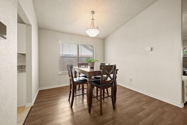 7636 Misty Ridge Drive N, Fort Worth, TX 76137