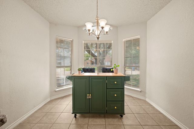 7636 Misty Ridge Drive N, Fort Worth, TX 76137