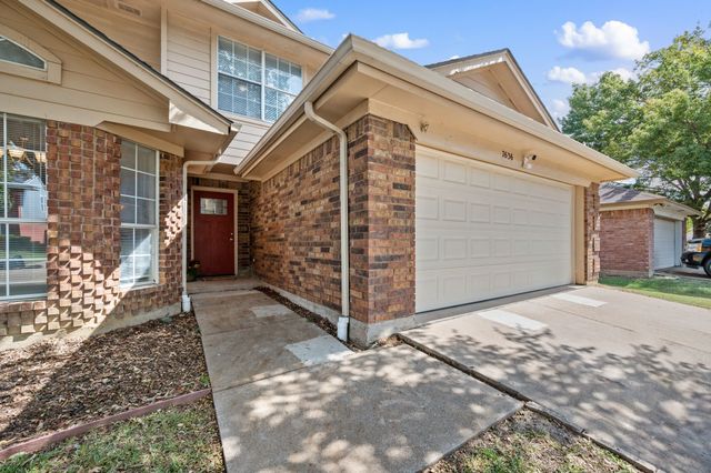 7636 Misty Ridge Drive N, Fort Worth, TX 76137