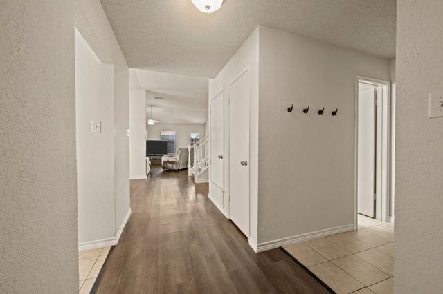 7636 Misty Ridge Drive N, Fort Worth, TX 76137