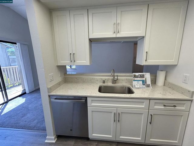 3889 Crow Canyon Rd, San Ramon, CA 94582