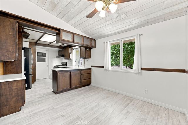 249 Dryden St., Thousand Oaks, CA 91360