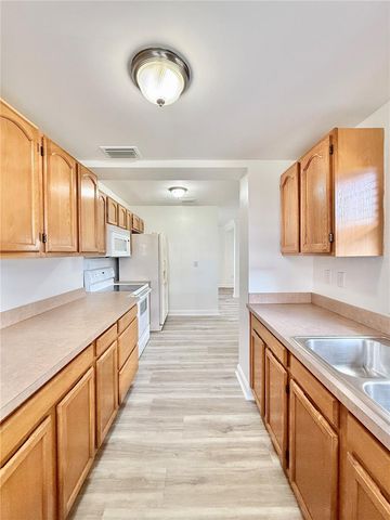7810 FELICE AVENUE, Tampa, FL 33614