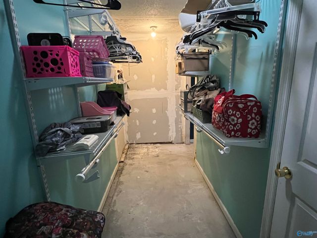 110 Saint Clair Drive, New Market, AL 35761