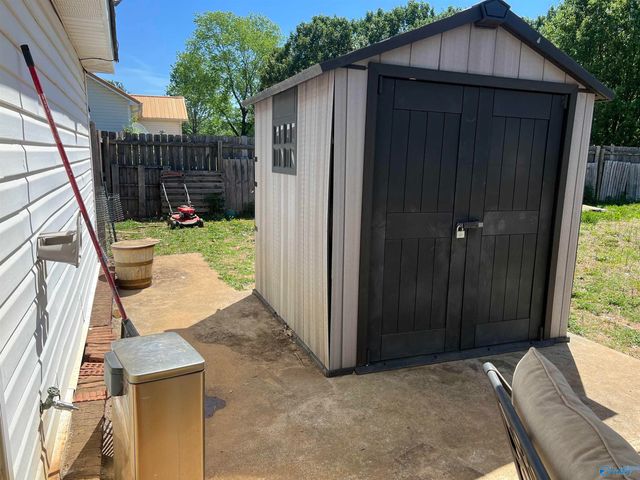 110 Saint Clair Drive, New Market, AL 35761