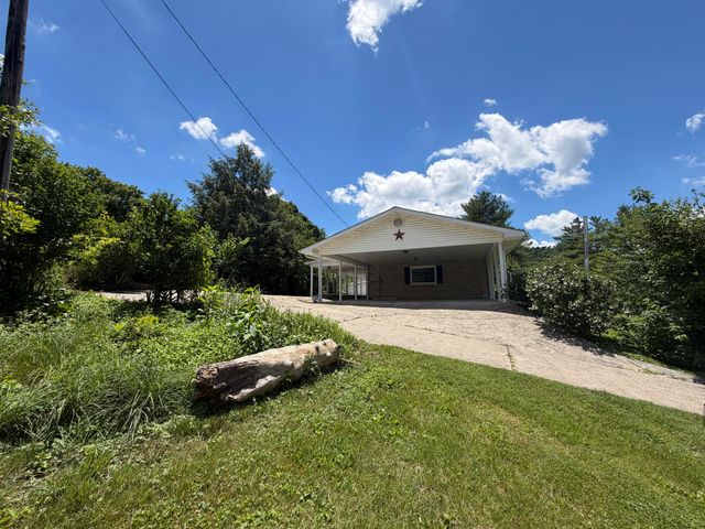 303 Freedom School Road, Mt Vernon, KY 40456