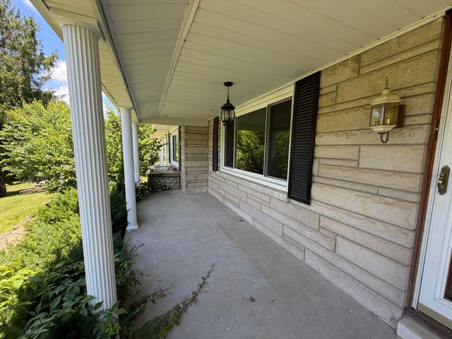 303 Freedom School Road, Mt Vernon, KY 40456