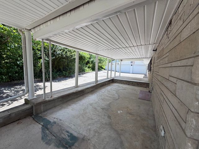303 Freedom School Road, Mt Vernon, KY 40456