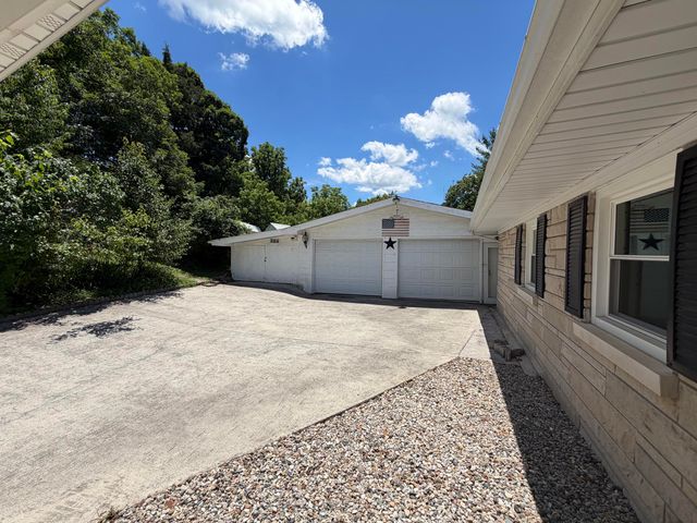 303 Freedom School Road, Mt Vernon, KY 40456