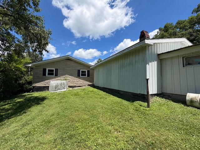 303 Freedom School Road, Mt Vernon, KY 40456