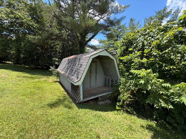 303 Freedom School Road, Mt Vernon, KY 40456