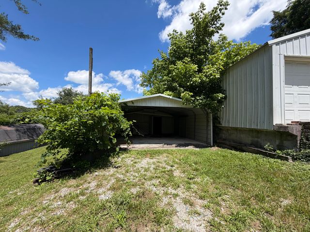 303 Freedom School Road, Mt Vernon, KY 40456