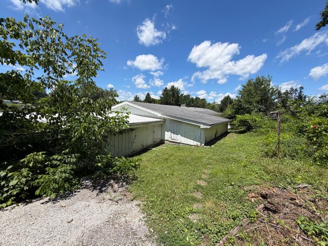303 Freedom School Road, Mt Vernon, KY 40456