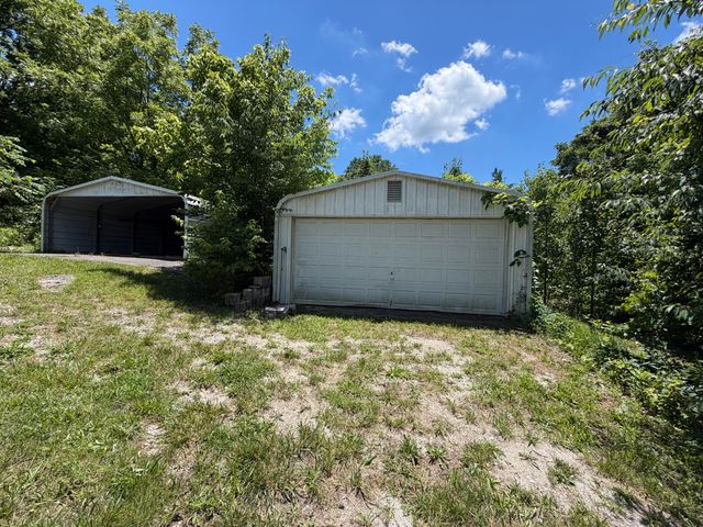 303 Freedom School Road, Mt Vernon, KY 40456