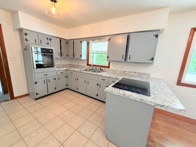 303 Freedom School Road, Mt Vernon, KY 40456