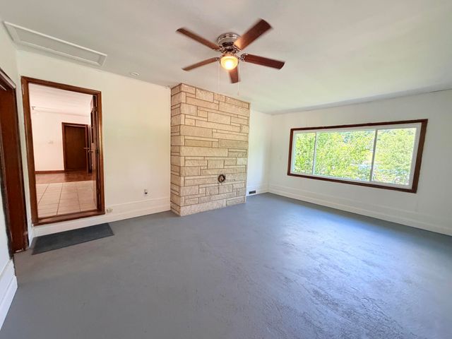 303 Freedom School Road, Mt Vernon, KY 40456