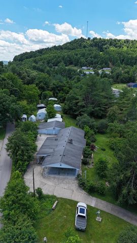 303 Freedom School Road, Mt Vernon, KY 40456