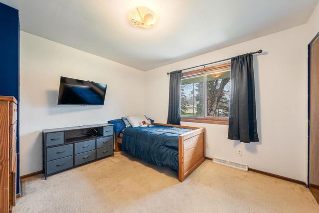 833 BUTTE STREET, Neenah, WI 54956