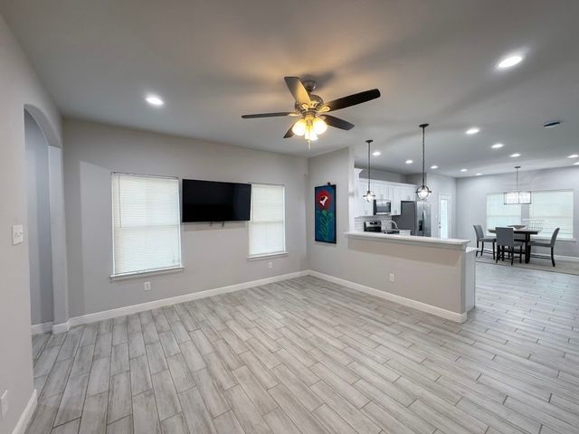 2655 Jennings Avenue, Dallas, TX 75216