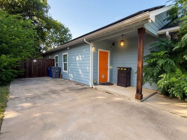 2655 Jennings Avenue, Dallas, TX 75216
