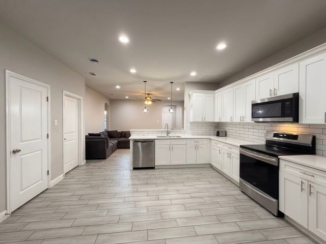 2655 Jennings Avenue, Dallas, TX 75216