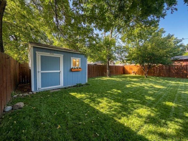 2655 Jennings Avenue, Dallas, TX 75216