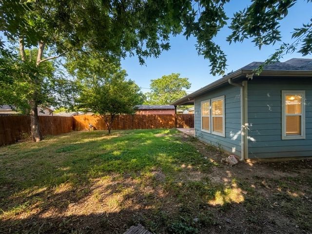 2655 Jennings Avenue, Dallas, TX 75216