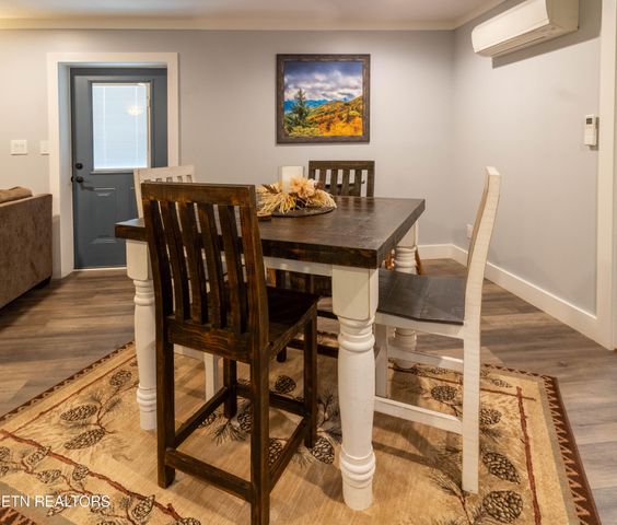 4973 Long Rifle Rd, Walland, TN 37886