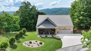 4973 Long Rifle Rd, Walland, TN 37886