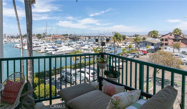 2901 Peninsula Road 241, Oxnard, CA 93035