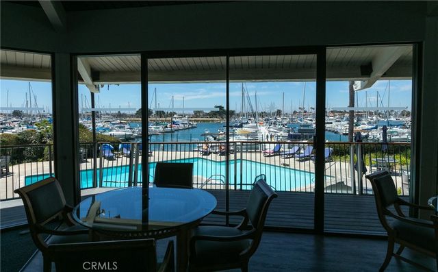 2901 Peninsula Road 241, Oxnard, CA 93035