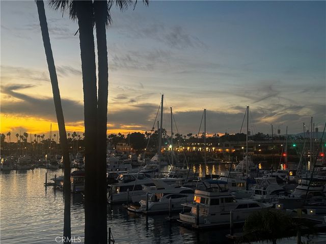 2901 Peninsula Road 241, Oxnard, CA 93035