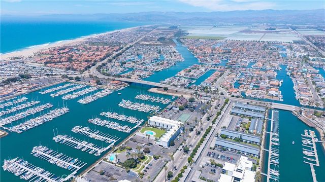 2901 Peninsula Road 241, Oxnard, CA 93035