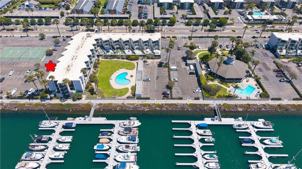 2901 Peninsula Road 241, Oxnard, CA 93035