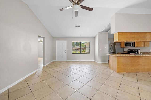 6200 E PENROSE STREET, Inverness, FL 34452