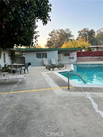 35080 Chandler Ave. 11, Calimesa, CA 92320