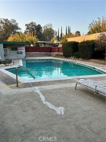 35080 Chandler Ave. 11, Calimesa, CA 92320