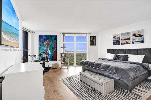 2000 Towerside Ter TS8, Miami, FL 33138