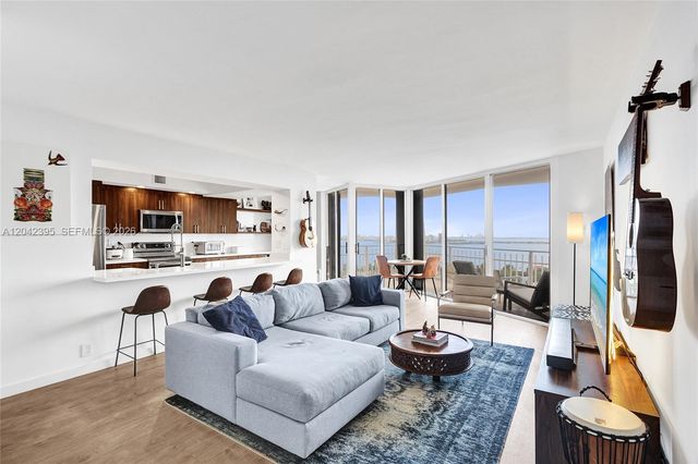 2000 Towerside Ter TS8, Miami, FL 33138