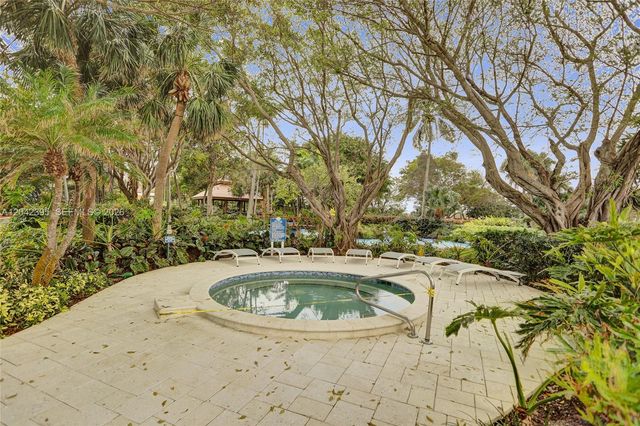 2000 Towerside Ter TS8, Miami, FL 33138