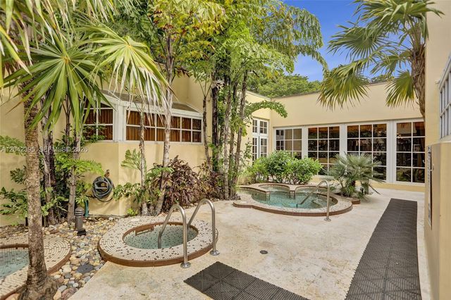 2000 Towerside Ter TS8, Miami, FL 33138