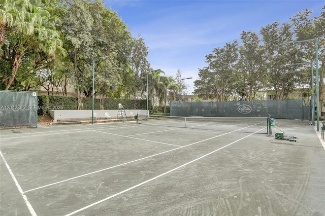 2000 Towerside Ter TS8, Miami, FL 33138