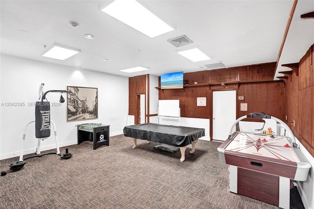 2000 Towerside Ter TS8, Miami, FL 33138