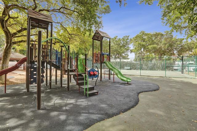 2000 Towerside Ter TS8, Miami, FL 33138