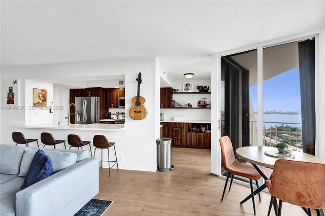 2000 Towerside Ter TS8, Miami, FL 33138