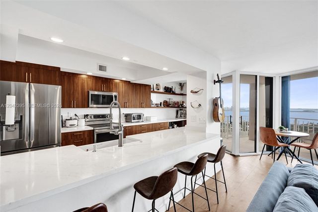 2000 Towerside Ter TS8, Miami, FL 33138